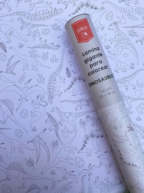 Post destacado de la madriguera libros | Producto: LÁMINA GIGANTE PARA COLOREAR DINOSAURIOS 68 X 98CM